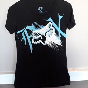 Black short sleeve fox tshirt with logo